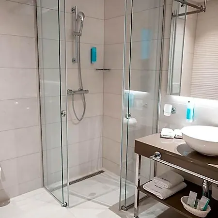 Hotel Seven 4*